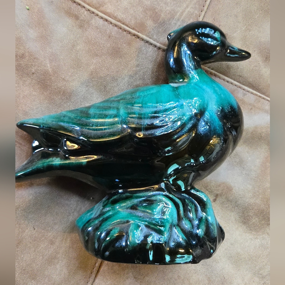 Vintage Blue Mountain Ceramic Duck Figurine in Black and Grwen Teal